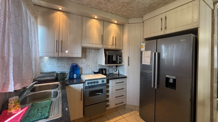 2 Bedroom Property for Sale in Boitekong North West